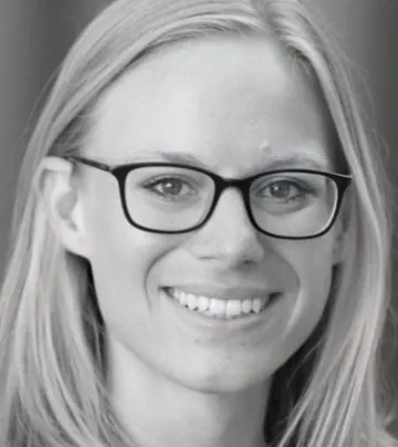 Porträt Dr. Anne Martinelli